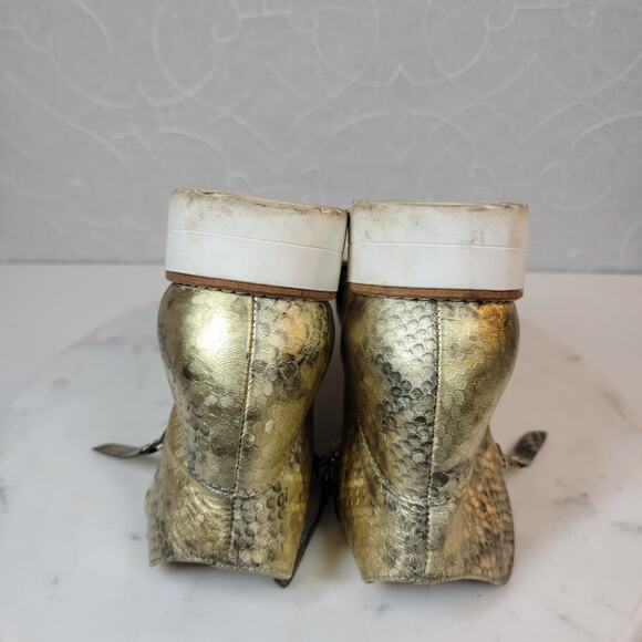 SILENT D Anthro OHMY Booties EU 38 US 7.5 Gold Leather Snakeskin Zipper Ankle - Picture 11 of 14